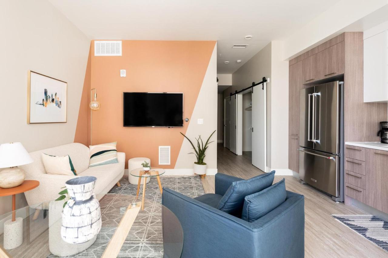 Colorful Western Vibe - Walk Everywhere - Zuni Lofts Денвер Экстерьер фото